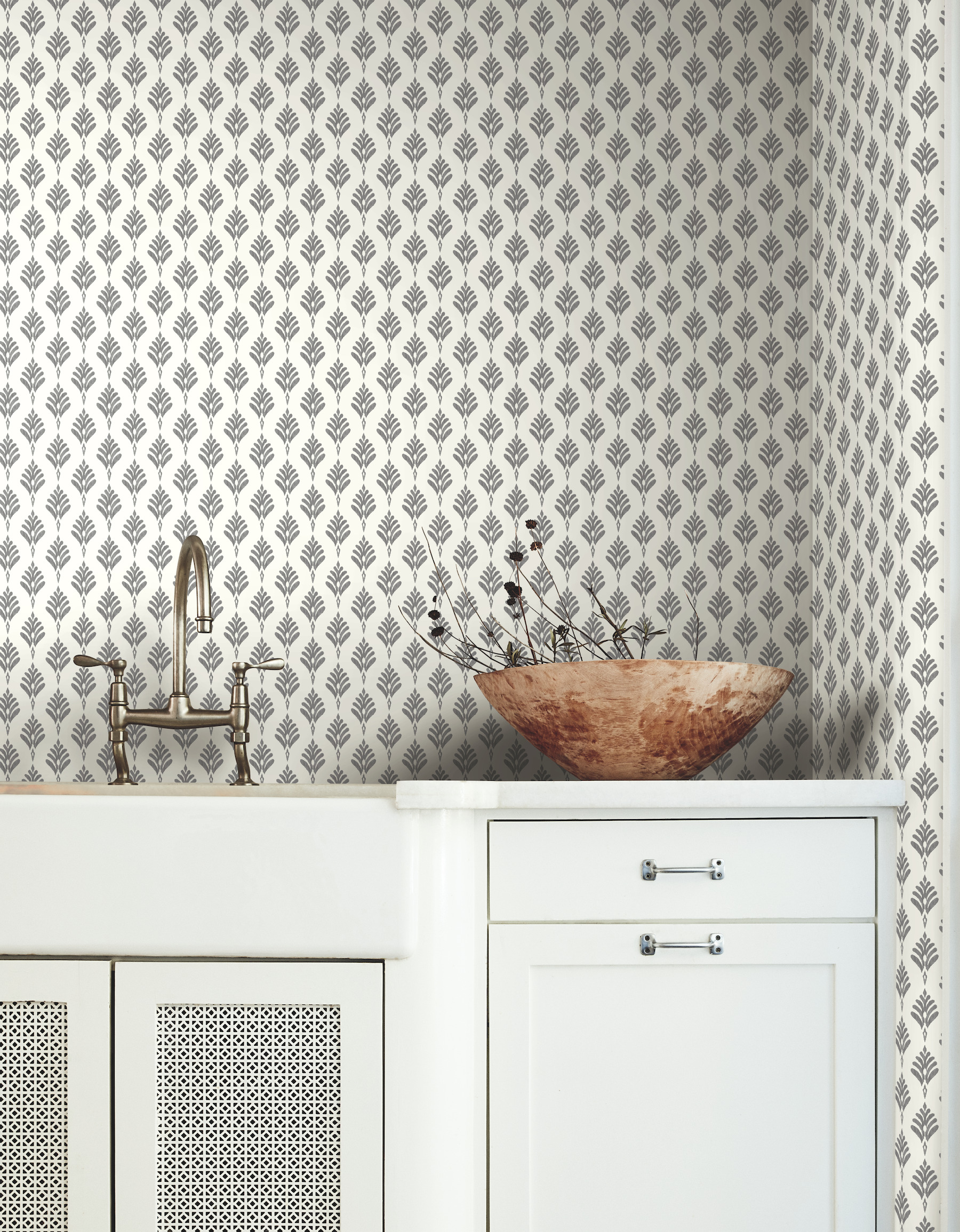 French Scallop Grey Wallpaper