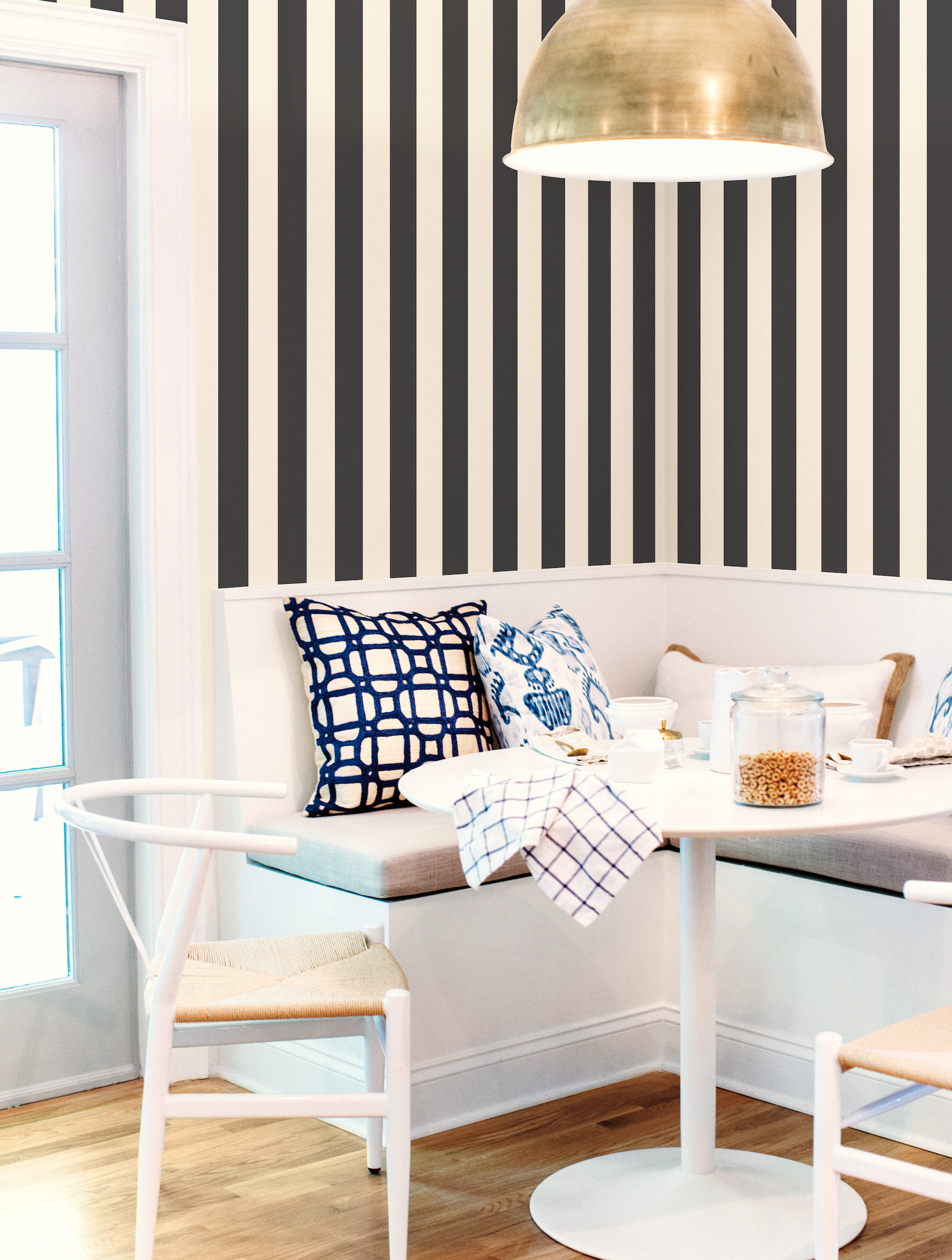3-in Stripe Black & White Wallpaper