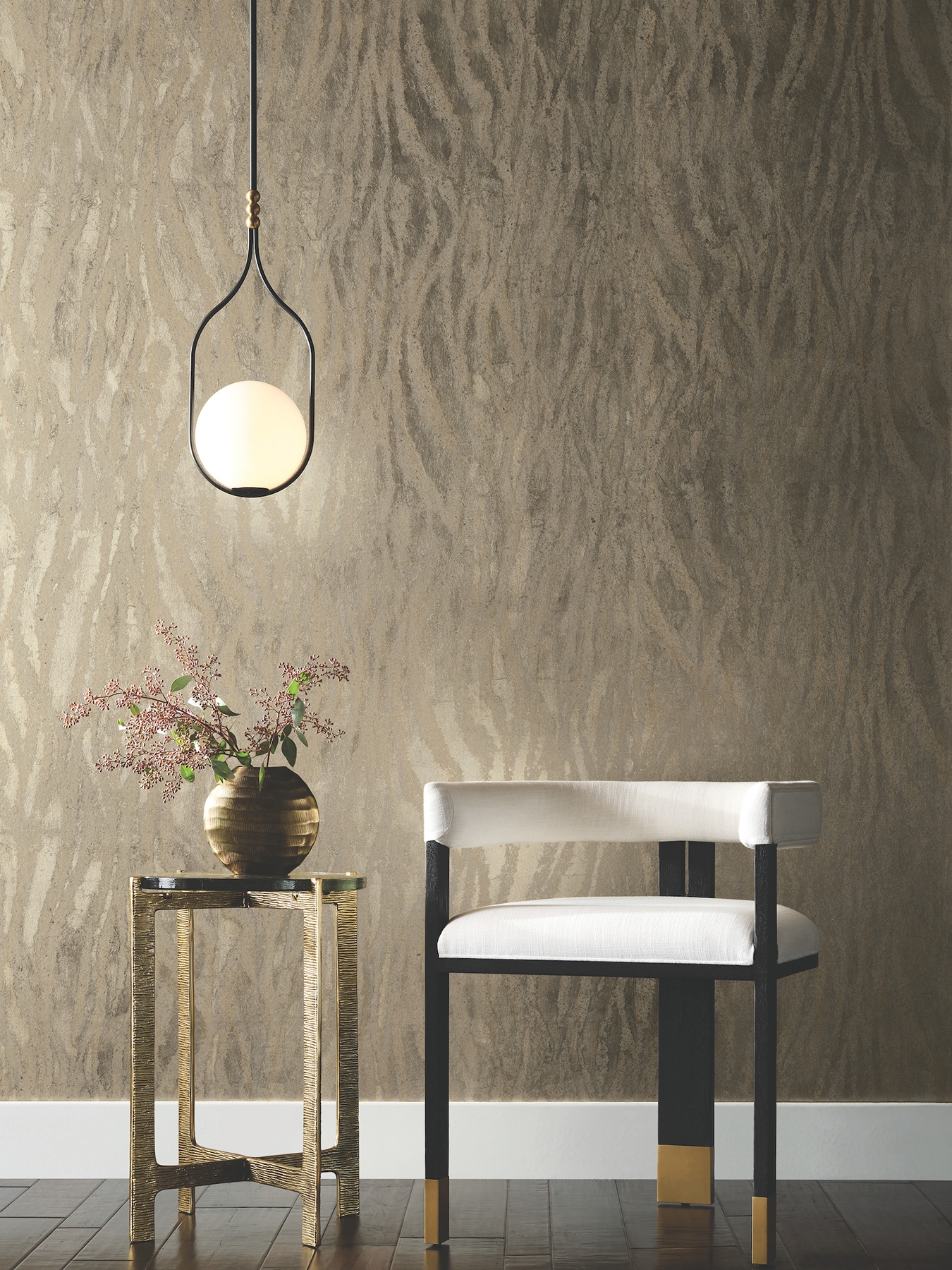 Zebra Chic Glint Wallpaper